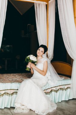 genç güzel gelin holding buket 