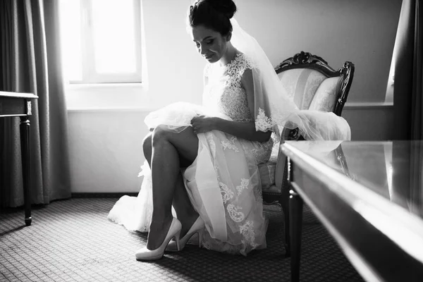 Young Beautiful Bride Posing Indoors — Stock Photo, Image