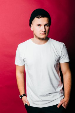 Cool adam moda Studio'da poz