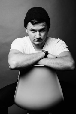 Cool adam moda Studio'da poz