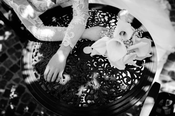 Wedding Bright Beautiful Bouquet Bride Hands — Stock Photo, Image
