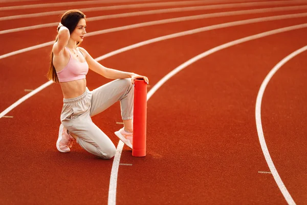 Young Fit Woman Exercising Stadium — Stock Photo, Image
