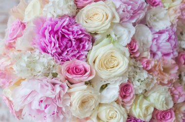 Güzel çiçekler. Bir çiçek arka plan beyaz gül, peonies, falenopsisa, eustoma