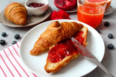 Portakal suyu ve kahvaltımızda Kahvaltı.