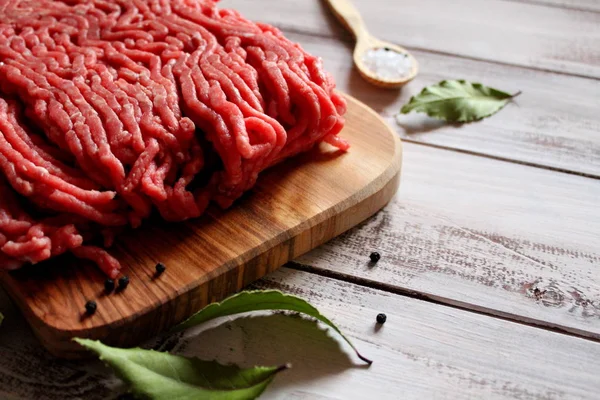 Minced Meat Beef Sebagai Gambar Close Rinci Pada Latar Belakang — Stok Foto