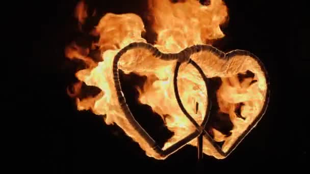 Two Burning Hearts On Wedding Fireshow — Stock Video