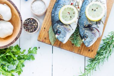 Taze balık çipura dorada