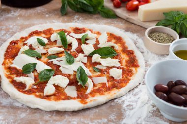 taze ev yapımı pizza 