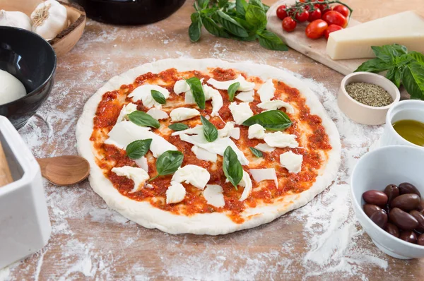 taze ev yapımı pizza 