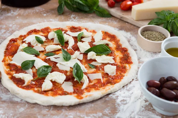 taze ev yapımı pizza 