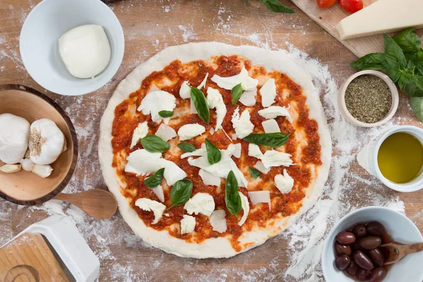 taze ev yapımı pizza