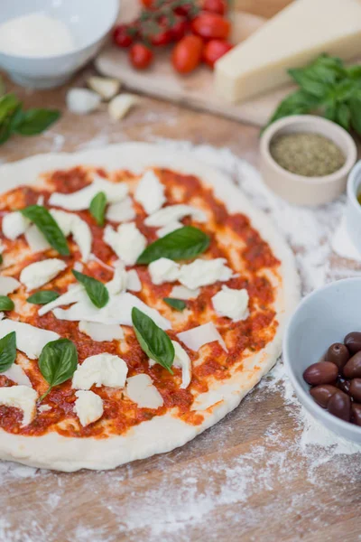 taze ev yapımı pizza 