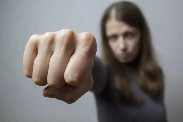 Сильний Жіночий Кулак Готовий Бою Активних Вправ — стокове фото