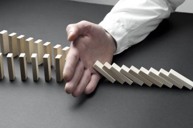 Domino konseptini durdurma, iş çözümü