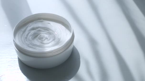 Kosmetische Creme Für Die Hautpflege Feuchtigkeitscreme Für Das Gesicht — Stockvideo