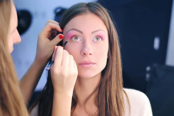 Makeup Cosmetics Model Make Artist Does Make Backstage — Stock Photo, Image