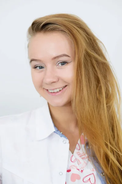 Retrato Una Joven Doctora Bata Blanca —  Fotos de Stock