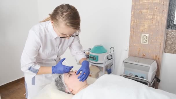 美容院或美容院的针灸治疗 — 图库视频影像