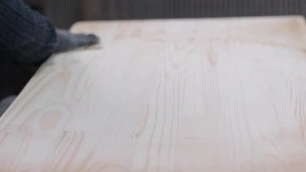 Carpintero Maneja Productos Madera Trabajar Taller Carpintería Producción Muebles — Vídeo de stock