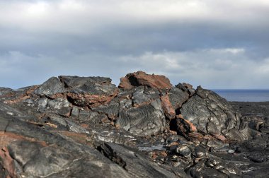 Hawaii volkan Kilauea civarında sertleştirilmiş lav