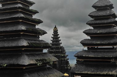 Budist tapınağı Besakih Bali (Endonezya Adaları)