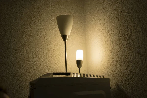 Twin Lamps Dark — Stock Photo, Image