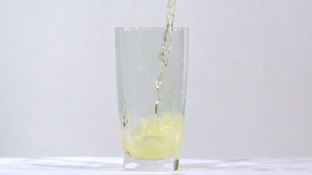 Yellow soda glass pour — Stock Video