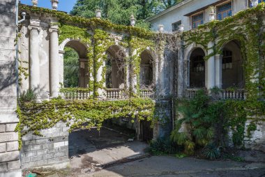 Sochi, Rusya, 24 Nisan 2018: Sanatoryum Ordzhonikidze mimarisini