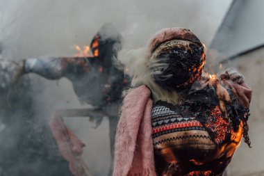 Maslenitsa 'dan Yanan Jack-Straws Kış Sonrası Gelen Baharı simgeliyor