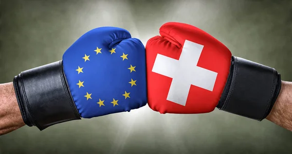 En boxningsmatch mellan Europeiska unionen och Schweiz — Stockfoto