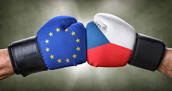 Un incontro di pugilato tra l'Unione europea e la Repubblica ceca — Foto Stock