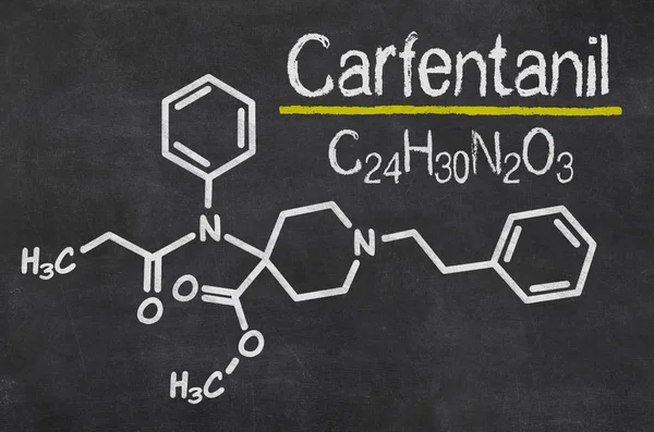 Schoolbord met de chemische formule van Carfentanil — Stockfoto