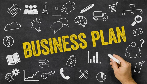 Plano de negócios escrito em um quadro negro com ícones — Fotografia de Stock