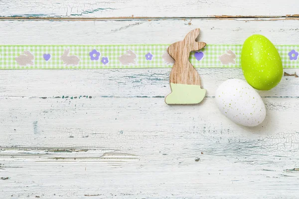Easter eggs on a white background with copyspace — Stock Photo, Image