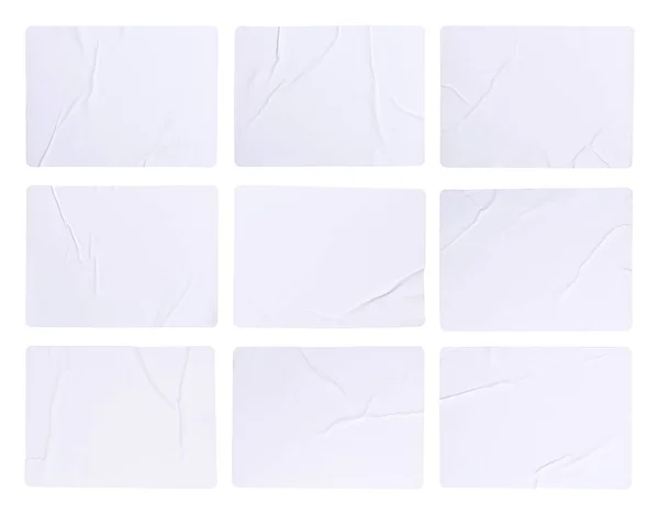Etiquetas adhesivas en blanco aisladas sobre fondo blanco — Foto de Stock