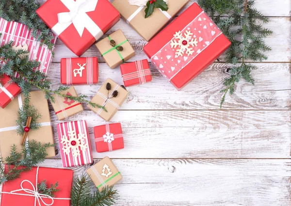 Cadeaux Noël Sur Fond Blanc Bois Avec Espace Copie Vue — Photo