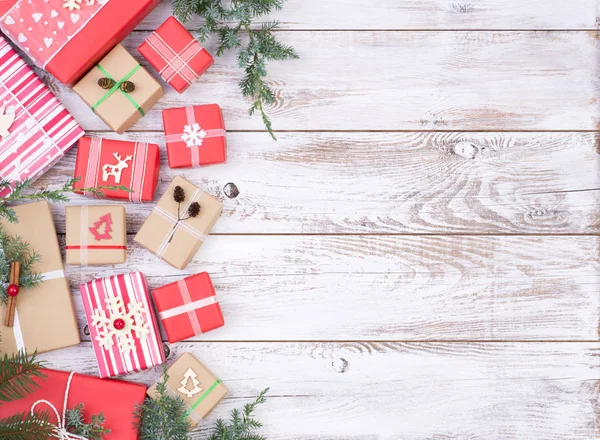 Cadeaux Noël Sur Fond Blanc Bois Avec Espace Copie Vue — Photo