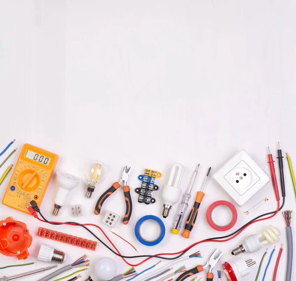 Equipo Electricista Sobre Fondo Blanco Con Espacio Copia Vista Superior — Foto de Stock