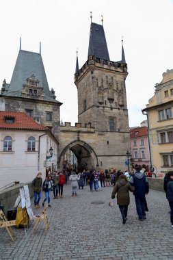 Çek Cumhuriyeti, Prag - 28 Ocak 2018: The Mala Strana Bridge Tower yer alan Prag, Çek Cumhuriyeti. Kule Mala Strana girişinde Charles Köprüsü olarak hizmet vermektedir.