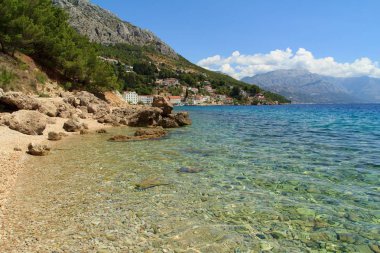Biokovo Dağları ile Güney Dalmaçya Hırvatistan Adriyatik Denizi'nin güzel manzara 
