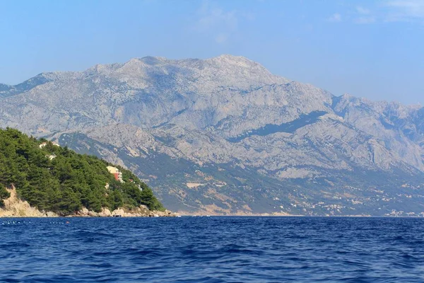 Hermosa Vista Del Mar Adriático Croacia Sur Dalmacia Con Montañas — Foto de Stock