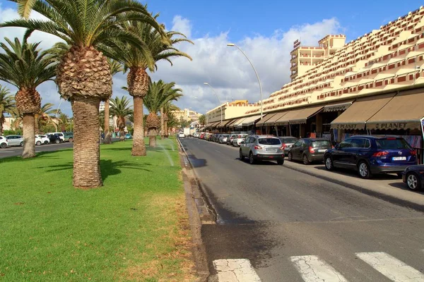 Πόλη Morro Jable, Φουερτεβεντούρα / Ισπανία, 24 Μαΐου 2017: προβολή του δρόμου στην πόλη Morro Jable, Φουερτεβεντούρα, Κανάριοι Νήσοι — Φωτογραφία Αρχείου