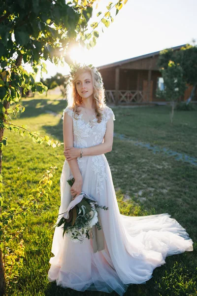 Vestido de novia - foto de stock