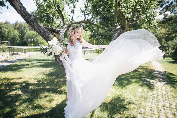 Robe de mariée — Photo de stock