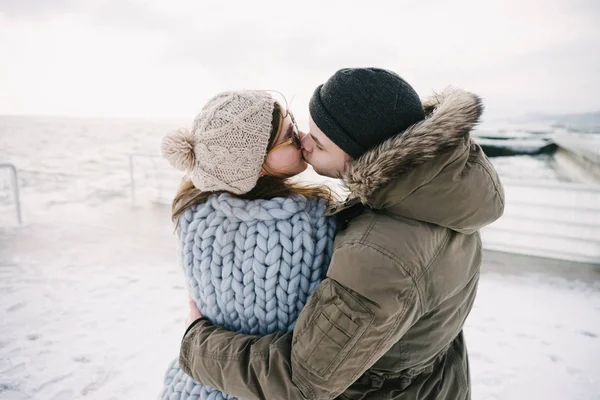 Kissing — Stock Photo