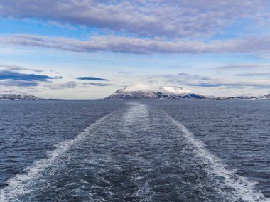 Gemi lofoten ve Norveç'te vesteraalen sonra uyanmak