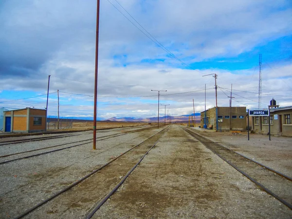 Avaroa train station train traveling between bolivia and chile — Stock Photo, Image