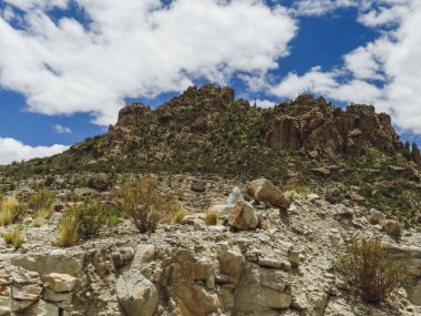 Jalq bir topluluklarda çevreleyen inanılmaz manzaralar 