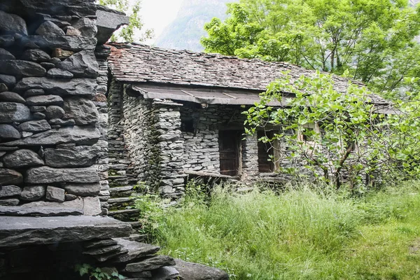 Old houses on maggia valley part of switzerland — Stock Photo, Image