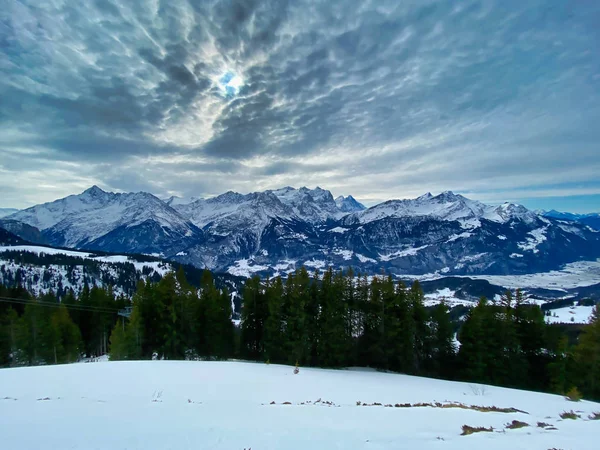 Winter in de Berner Oberland, Hasliberg meiringen — Stockfoto